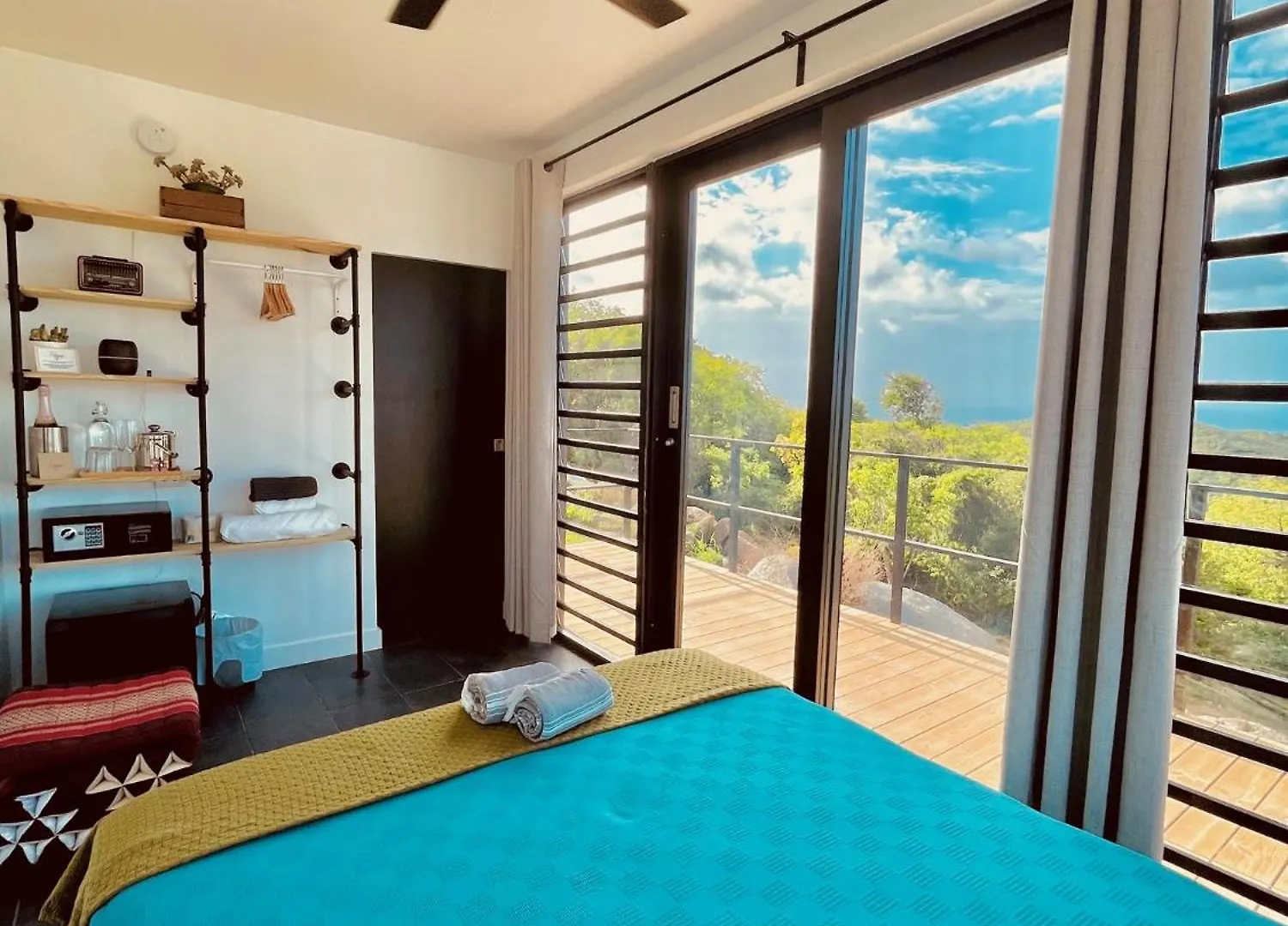 ゲストハウス ホテル Lejos Eco Retreat ビエケス プエルトリコ